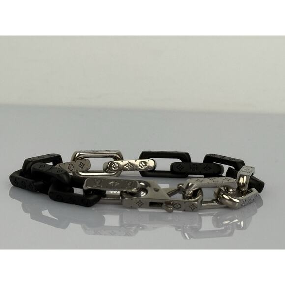 Louis Vuitton Monogram Chain Bracelet Stainless Steel Silver & Black M00687 LE02 - Picture 1 of 6